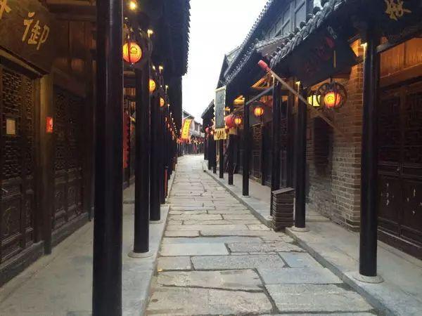 李嘉铭父母感到对不起刘泳希,但女方家长的态度,意外软化了